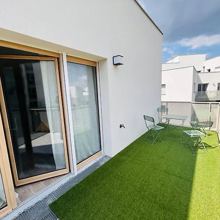 Lechapee Champenoise Terrasse Διαμέρισμα *